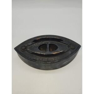 Antique Griswold Cast Iron Sad Iron Size Erie PA Hand Painted Winter Barn Scene